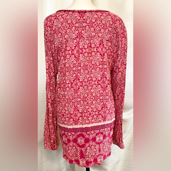 Como Vintage Long Sleeve V Neck Blouse - Picture 2 of 14